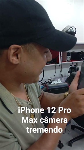 iPhone 12 Pro Max camera shaking