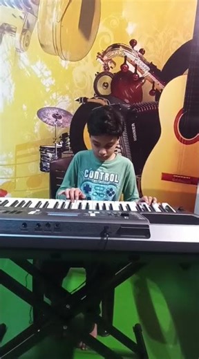 Arabesque in A minor classical piece play 🎹