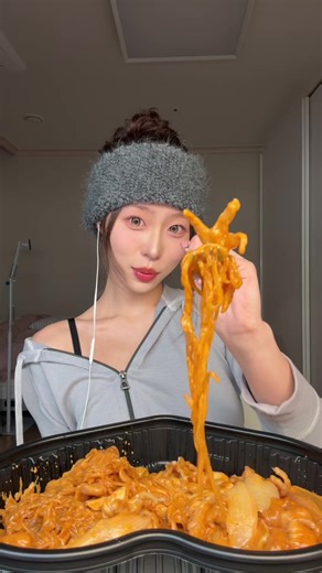 Rose Chicken feet🔥😭 #eating #asmr #mukbang #asmrsounds #asianfood | chicken feet