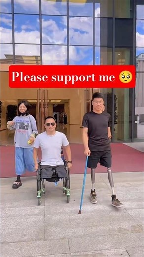 Amazing Prosthetic Leg Walking Skills | Real Life Prosthetic User