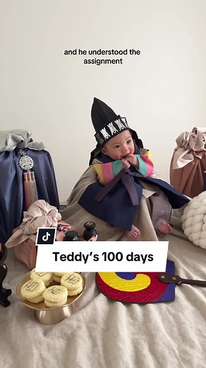 Celebrating Teddy's 100 Days with Hanbok | A Heartwarming Family Moment