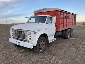 1970 GMC 5500 T/A Grain Truck | Transportation