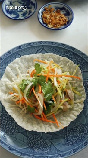 GỎI NGÓ SEN TRỘN TÔM THỊT