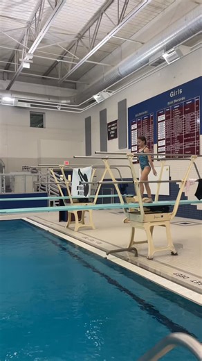 22 reactions | Annabelle switching her reverse dive from tuck to pike  Switching positions can help add degree of difficulty, and can make a dive more visually appealing. | Glen Gators Diving | Facebook