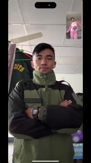 Long Distance Couple Dance Trend in Video Call