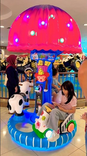 This mini carousel is too cute to ignore—cars, horses, and cows all in one ride! 🎠🚗🐴🐮 #carousel
