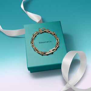 A Valentine’s Day gift that symbolizes love’s transformative strength, HardWear by Tiffany’s signature links are individually crafted and connected by hand for fluidity and movement. | Tiffany & Co.