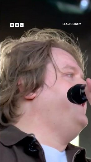 We're not crying you are 🥹 Lewis Capaldi performs 'Someone You Loved' at Glastonbury