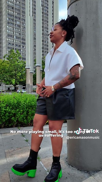 Have yall heard the new music? Things g is called MOVING and it’s on all platforms! I have an album that I am releasing and if you want early access, hit the link in my bio to support my art directly now!