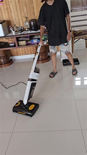 Deerma Wet and Dry Vacuum VX20W - Effortless Cleaning with Dynamic Water Spray