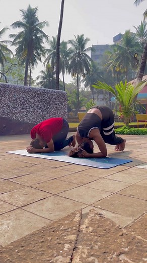 2.5K views · 42 reactions | Headstand Variations | Theyogagirl | Facebook