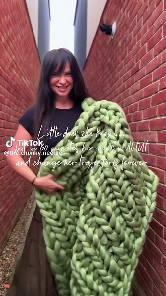 Life can change when you least expect it #chunkyknitting #smallbusiness #crafttok #knitting #knit