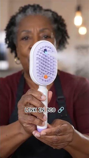 Frizzy Hair? Try This Smart Spray Comb! 💁‍♀️✨