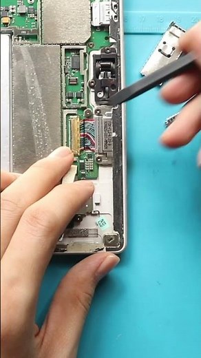 How to Remove Surface Pro 4 Charging Port