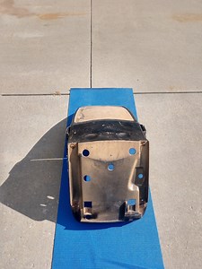 Clam shell seat shells and hinges (driver's is power molding) - CorvetteForum - Chevrolet Corvette Forum Discussion