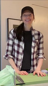 Hey guys! This week, join me as I use my new PrepOn Kitchen line to make an easy, go-to, main course salad. #GetYourPrepOn | Laura Prepon