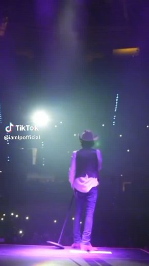 #iamlpofficial😍 I'm so looking forward to seeing you at LP concerts#♥️♥️♥️🎸🎸🎸💜 | Tina Diaz