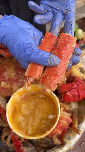 Raising Claw: The Best Seafood Boil in Orange County