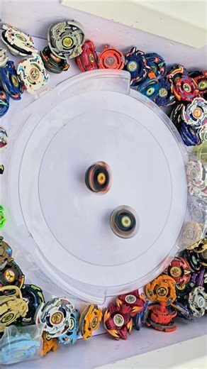 Flash Leopard 1 vs Flash Leopard 2 #Beyblade #BeybladeVForce #FlashLeopard #GRevolutionBeyblade