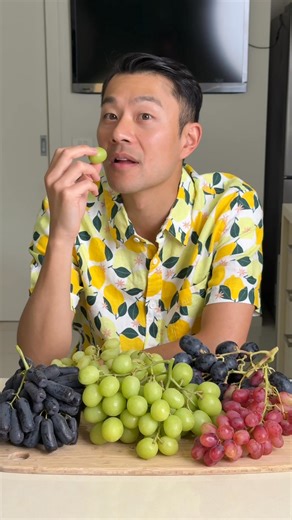 Crunch into autumn with these incredibly juicy grape varieties! 🍇 Fruit Nerd Thanh shows exactly which grapes give you that delicious sweet burst in every bite. Perfect for snacking or creating an impressive cheese board without the fuss. Find these seasonal favourites at The Ponds Shopping Centre and discover why these grape varieties are autumn's must-have fruit! #TheFruitNerdxThePondsShoppingCentre | The Ponds Shopping Centre