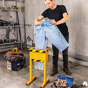 1.1M views · 5.7K reactions | Our Eco-Heros are back, helping the streets one step at a time! ♻️‍⬛ | Transformazing | Facebook