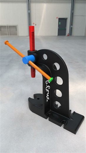 How This Lever Presses With Serious Force ⚙️#engineering #technology #mechanism