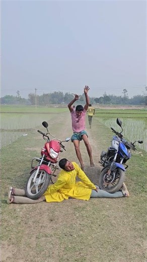 Two motorcycles came and placed them between my legs.101#funny