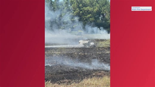 2 dead in fiery plane crash at Hooks Airport