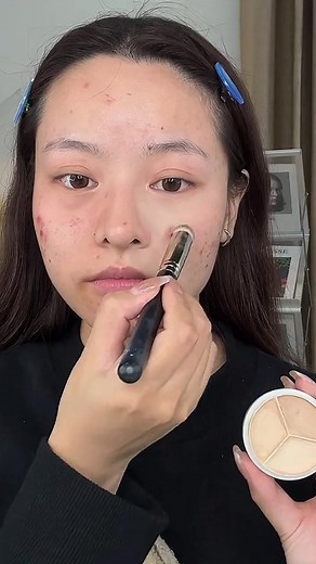 Mastering Makeup Application with Contour Powder