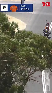 💚 New efex KOM, same winner! Another 5 points to make it 10 for Martin Urianstad, with one climb left to do! 📺 Stream the race now on 7plus: https://7plus.com.au/cycling Vanguard Australia | Santos Ltd #TourDownUnder | #couchpeloton | Santos Tour Down Under