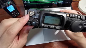 两个天线接口任何频率都能用，八重洲FT818天线接口也能方便切换