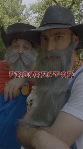 Big gray beard and I just turned 30. Song: Prospector by @scoochie_boochie Go watch the full vid on YouTube and subscribe thx 🎥 @aj_grimm 🌋See me on tour next week! Link in bio Orlando 9/8 Atlanta 9/9 Asheville 9/10 NYC 9/12 Grand Rapids 9/14 Chicago 9/16 (opening for Jazz Emu) | Scoochie Boochie