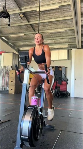 20-30-40-50-40-30-20 calories Of Ski and Bike erg! Link in bio for my program. Lets get fit. #