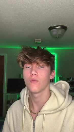 Understanding the Power of Silence in Communication