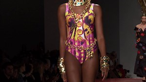 73K views · 49 reactions | Moschino Spring Summer 2020 fashion show, live from Milan! Watch the Moschino Spring Summer 2020 fashion show, live streaming from Milan! – www.moschino.com | Moschino | Facebook