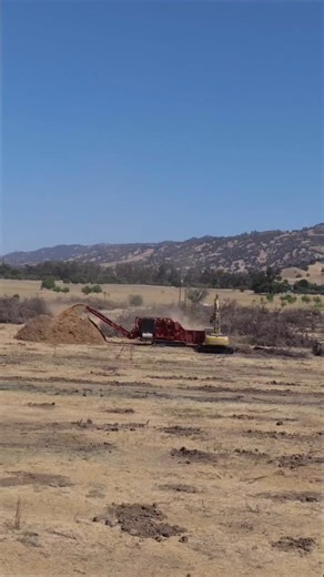 Diamond D General Engineering grinding old almond trees in California | Awesome Earthmovers