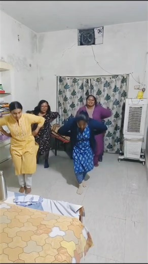 #Silk silk saree #dance #shortvideo