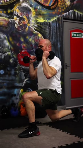 “Full-Body Control Test”#dumbbellworkout #balanceworkout #functionalstrength