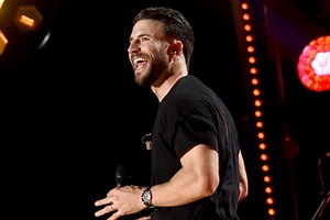 Sam Hunt Discovers Netflix, Says It's Going to Be His Downfall