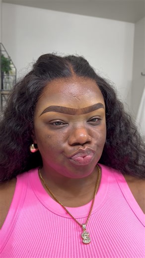 Shelly Bomshell on Instagram: "My eyebrow routine 😌"