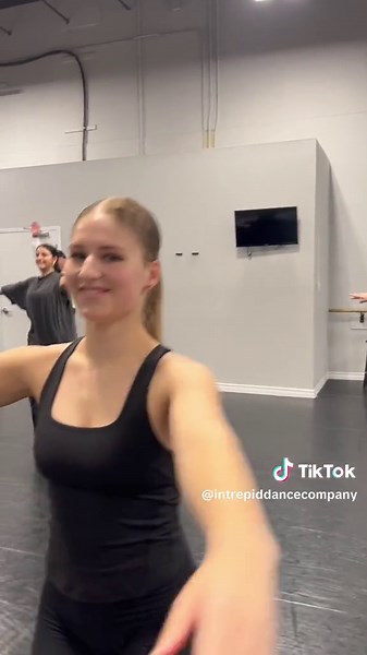 we love dance #dance #dancers #dancefriends #danceprogram #dancelife