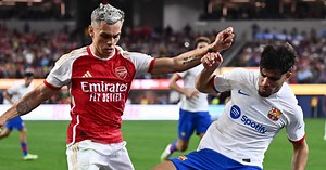 Leandro Trossard est déjà en pleine forme : le Diable rouge plante un doublé face à Barcelone (vidéos)