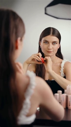 Jerry Heil did ASMR with Maybe New York make up cosmetics 💄 She's so beautiful ❤️‍🔥 #jerryheil