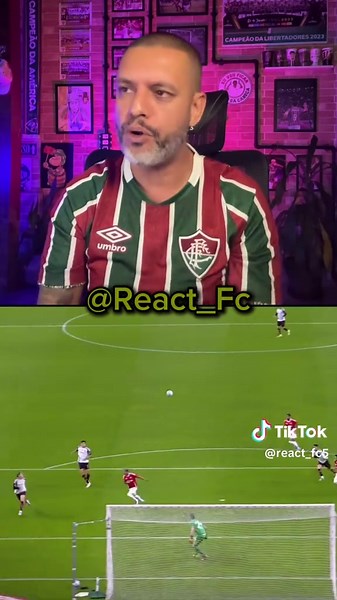 Reação do torcedor do tricolor no jogo do #Flamengo e #Inter 😂😂 ##react ##brasileirao ##futebol