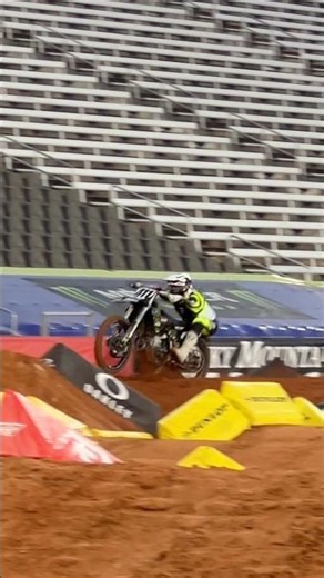 Crazy work out here in Birmingham 🙃 LETS RIDE!!! 🤠 #supercrosslive #supercross #motocross