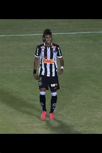Neymar vs Internacional 2012 #neymar #santos #brazil #skills #football | Neymar