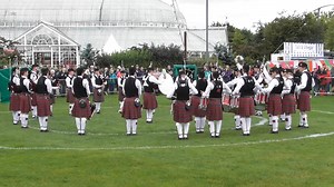 George Watson's College ' Juvenile ' Pipe Band on the grass performing their Grade Juvenile set at the World Pipe Band Championships back in 2017. | We Love Pipe Bands