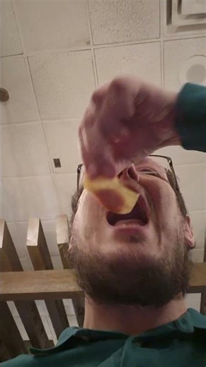 I eat this hot salsa