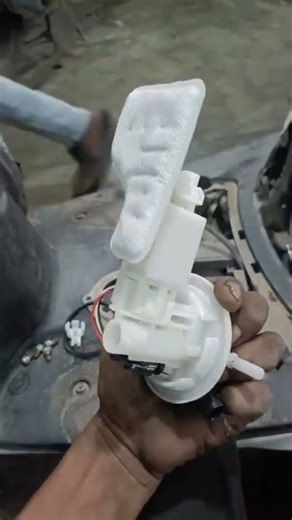 fuel pump check valve clean #shortvideo #automobile #tecnician #trending