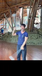 Poi lesson: Turning with windmill! 🎶Check out my online step-by-step courses! 💙Or come on a poi vacation adventure! 👆Click the link in my profile to learn more #flowarts, #poiislife, #poidancing, #spinpoi, #poitutorial #movementculture | playpoi.com